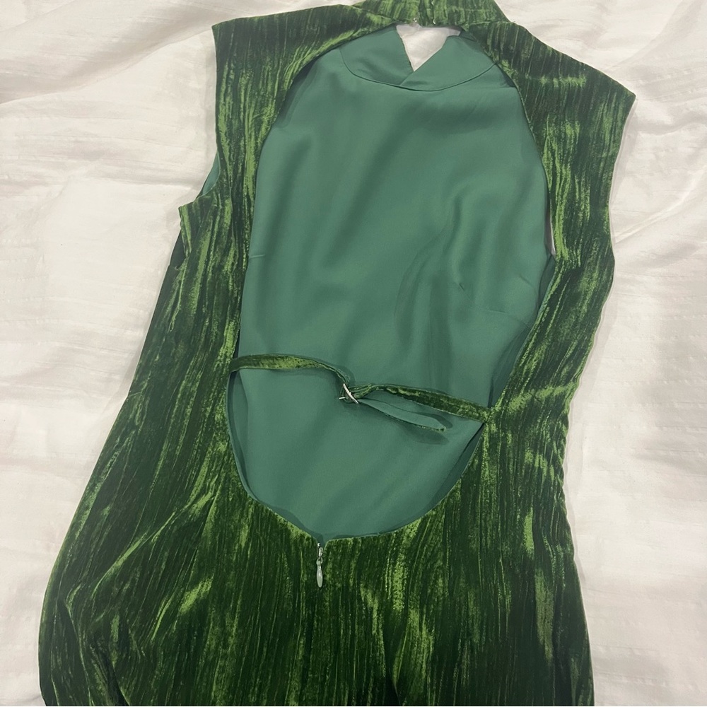 Crinkled Velvet Backless Dress in Juniper Green - Picture 4 of 9
